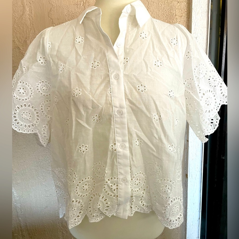 Easel White Eyelet Blouse